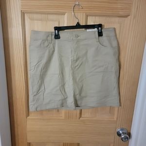 St. John's Bay ladies midrise skort